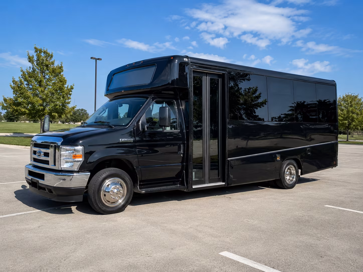 akron short and long distance charter bus rentals for akron school groups