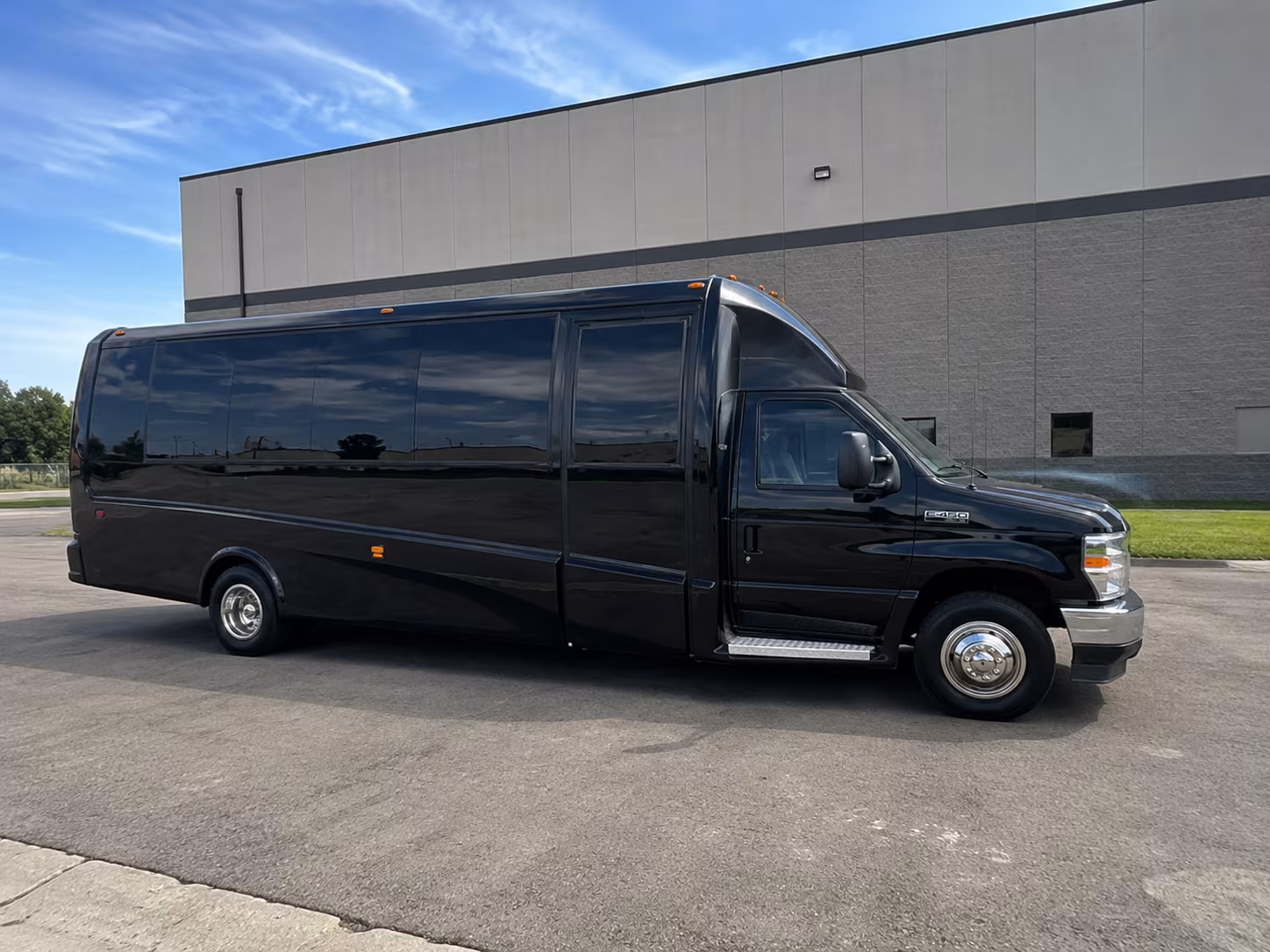 bachelorette night transportation in lorain and cleveland