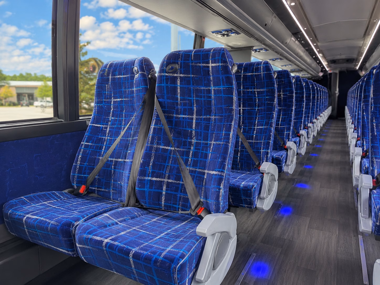 cleveland keep your wine tour group together with a cleveland charter bus