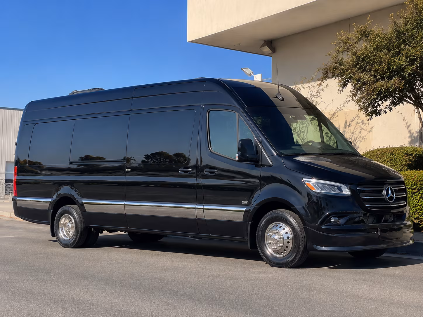 elyria rent a bus for a meeting or corporate event in elyria