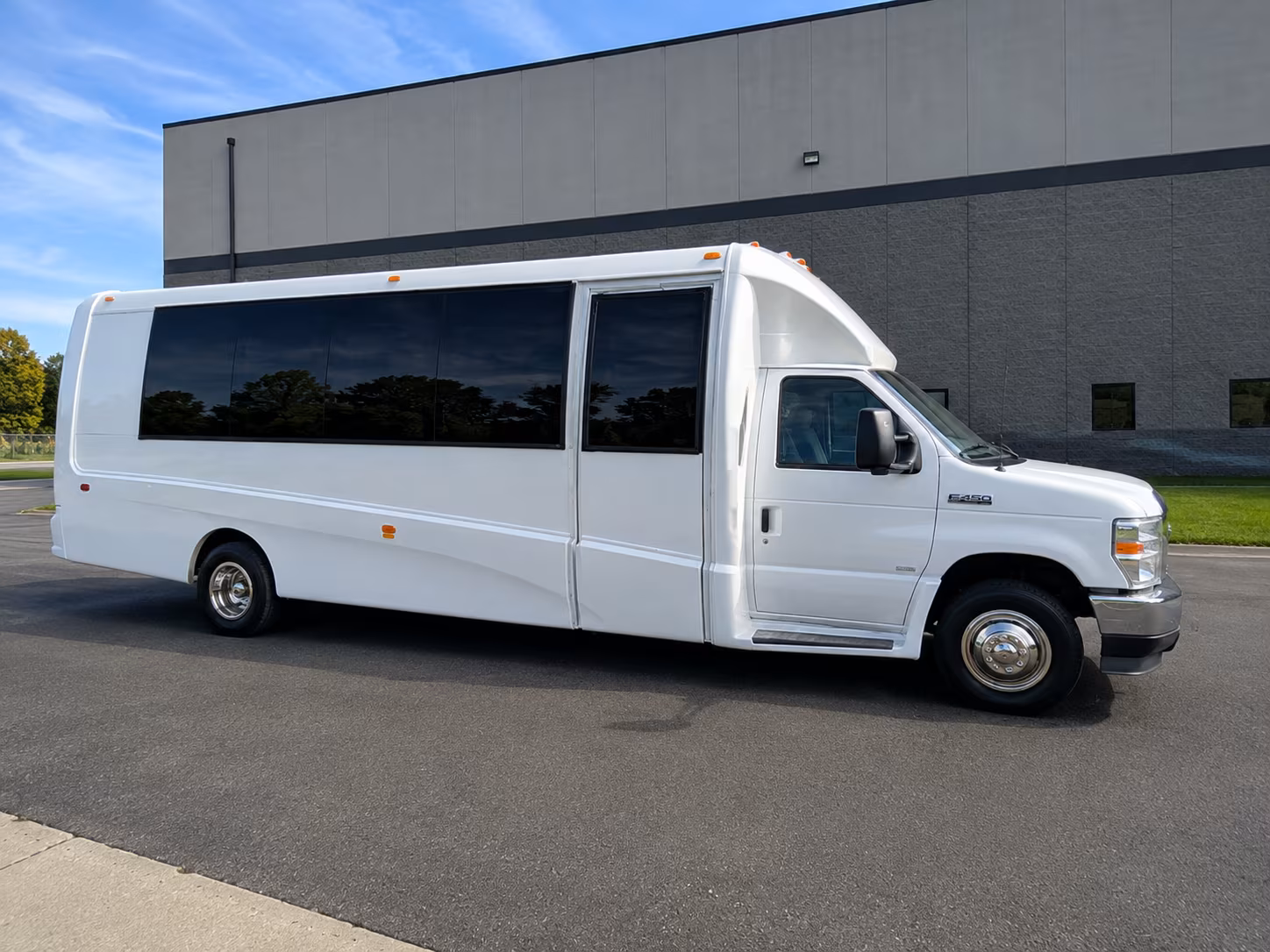 how starting location and deadhead affect charter bus rates in lorain