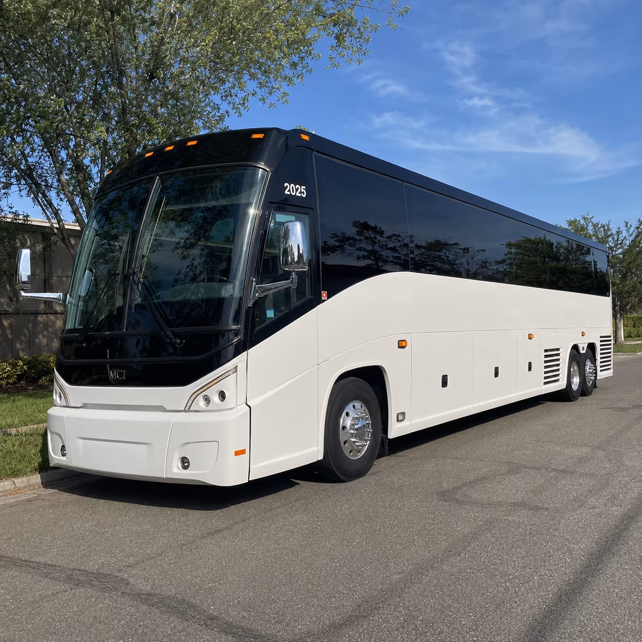 lakewood concert bus rentals for groups and fans