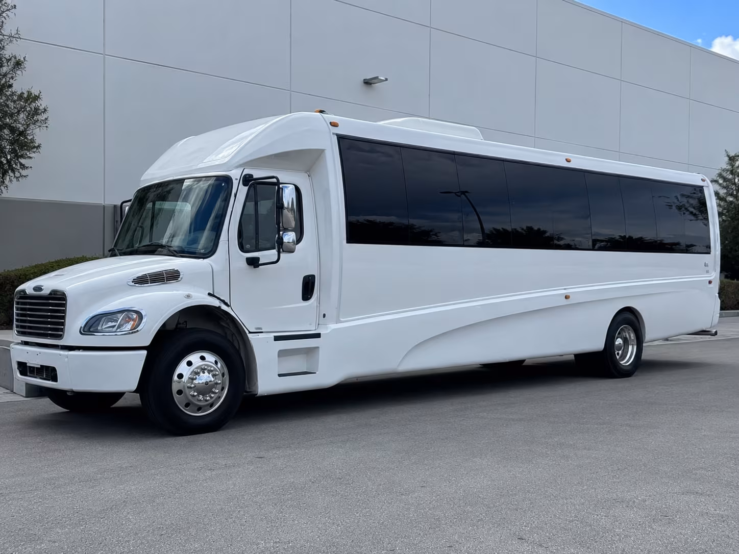 lorain birthday party bus rental