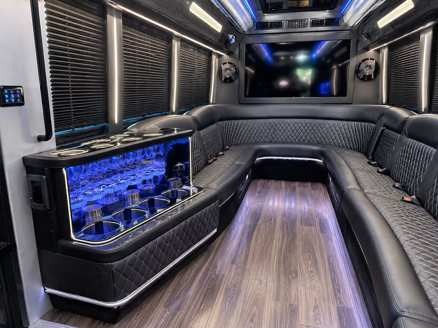 lorain holiday party bus rental