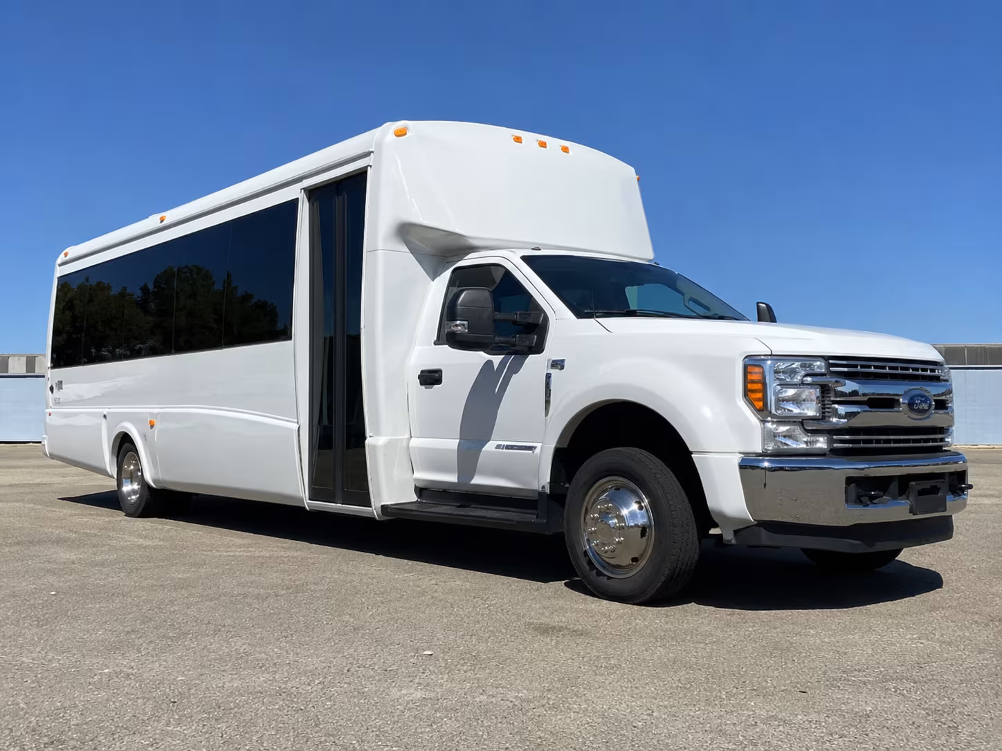 parma bus rentals