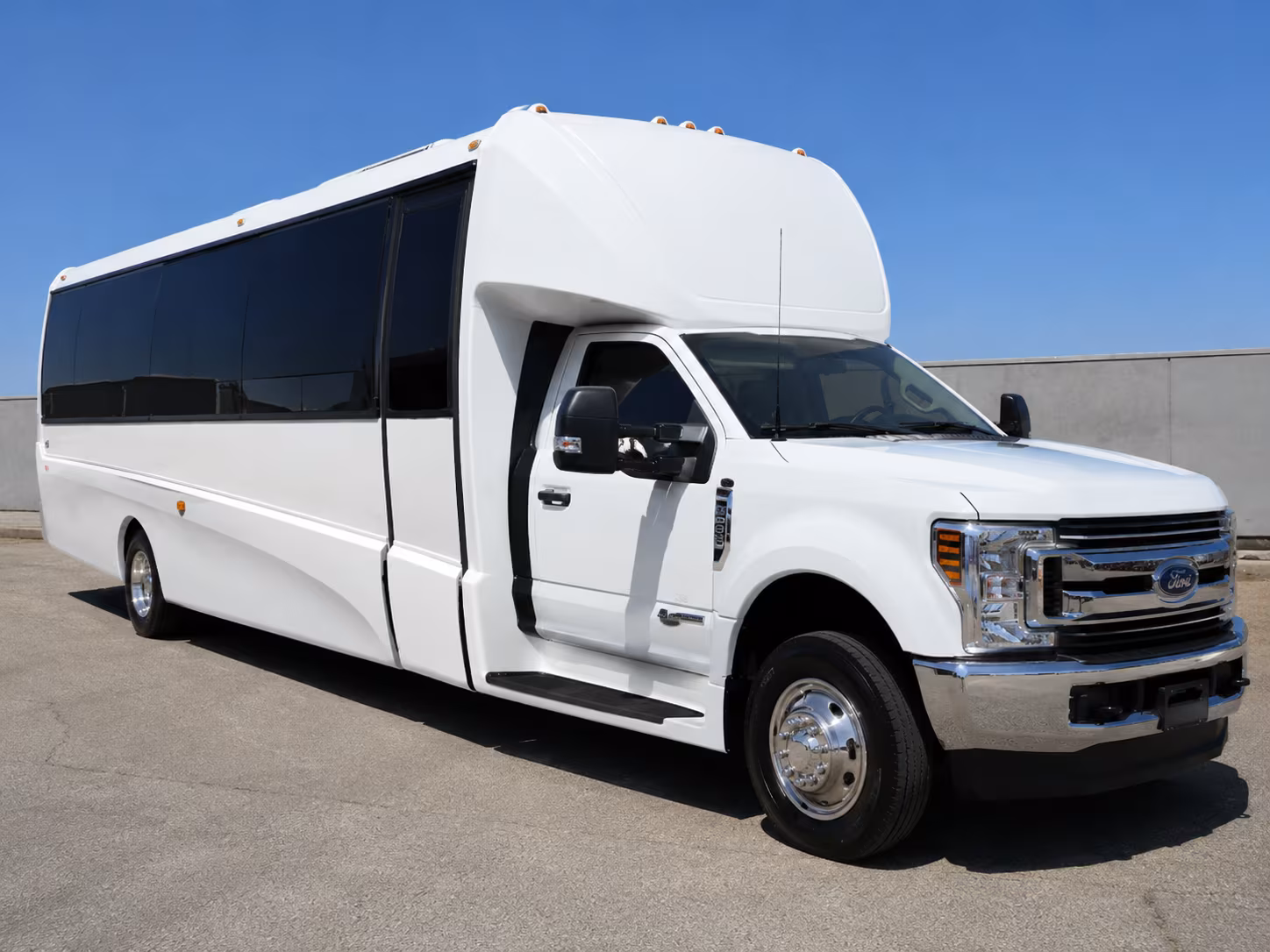 parma timely charter buses for parma wedding guests