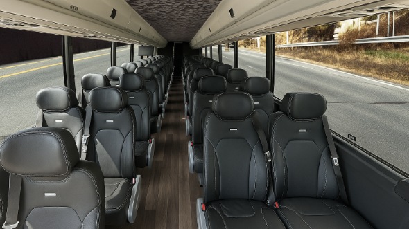 lorain 30 passenger minibus rental